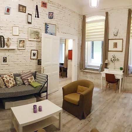 بودابست Bpr Wolf Apartment With Terrace المظهر الخارجي الصورة